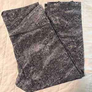 Looks brand new feels brand new Lululemon pants